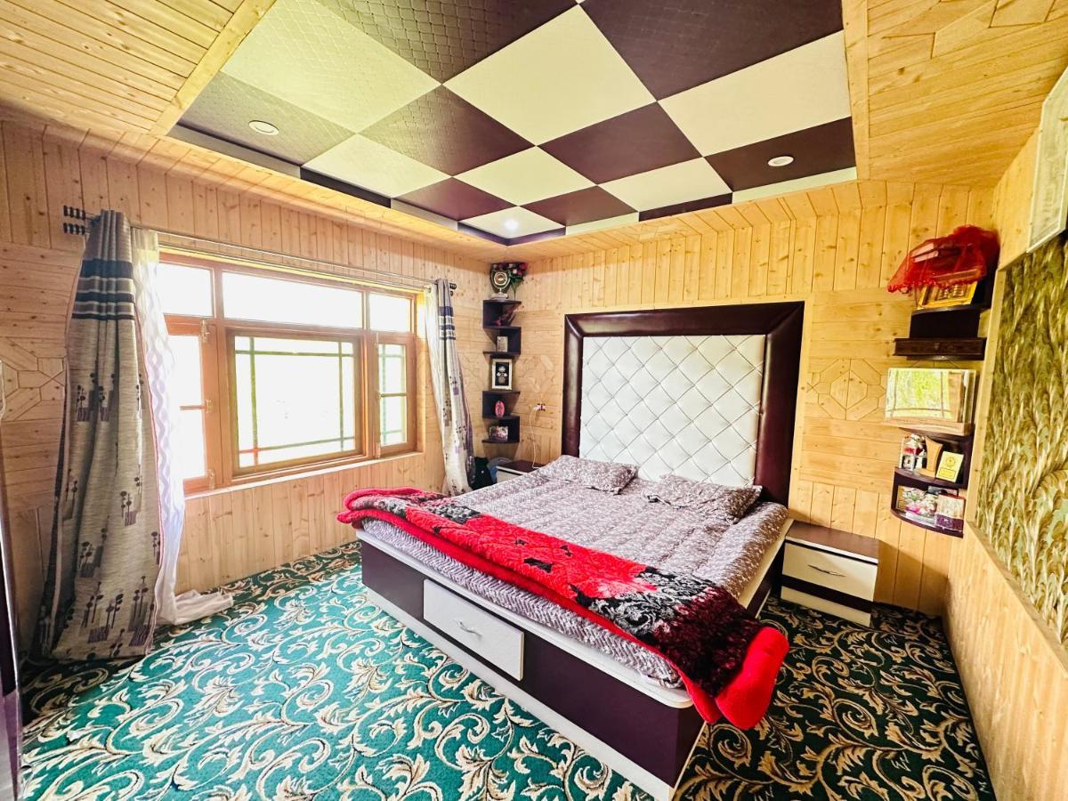 Sheen Homestay غولمارغ المظهر الخارجي الصورة
