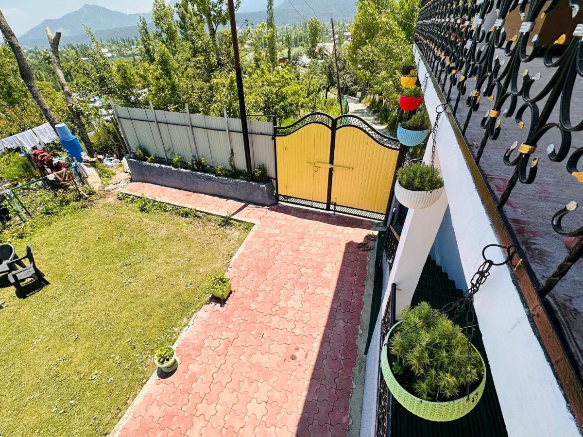 Sheen Homestay غولمارغ المظهر الخارجي الصورة