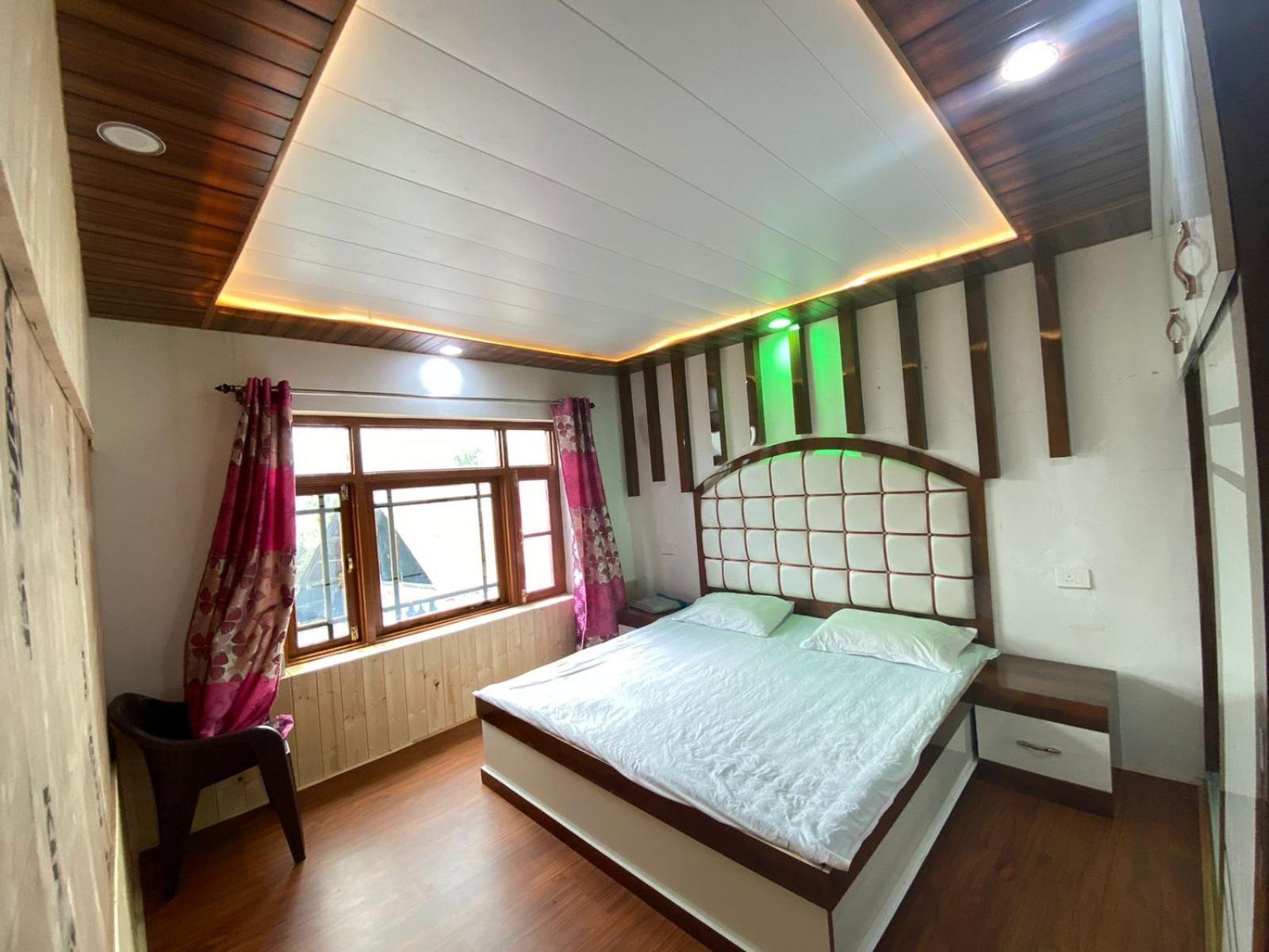 Sheen Homestay غولمارغ المظهر الخارجي الصورة