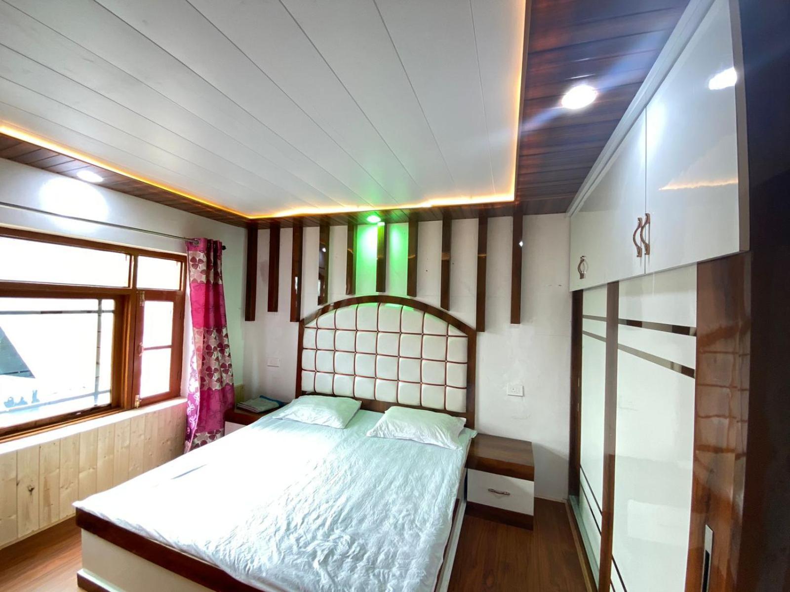 Sheen Homestay غولمارغ المظهر الخارجي الصورة