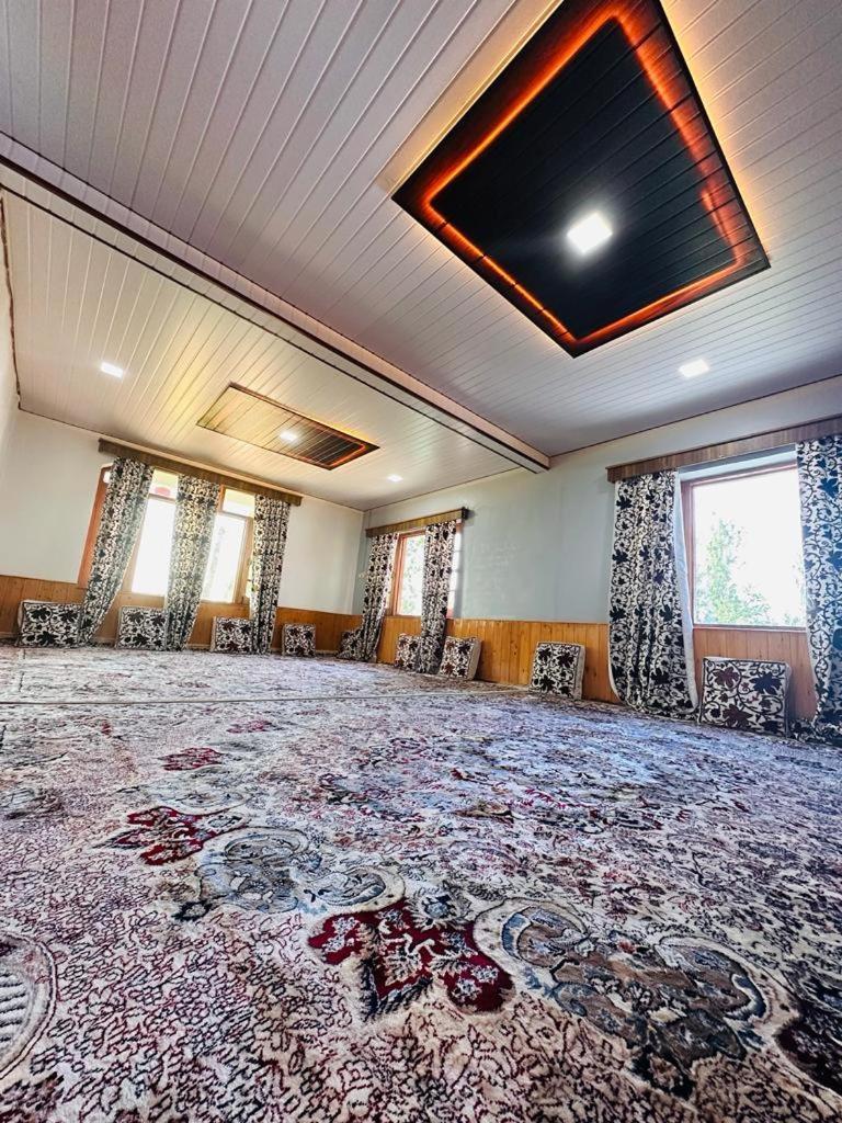 Sheen Homestay غولمارغ المظهر الخارجي الصورة